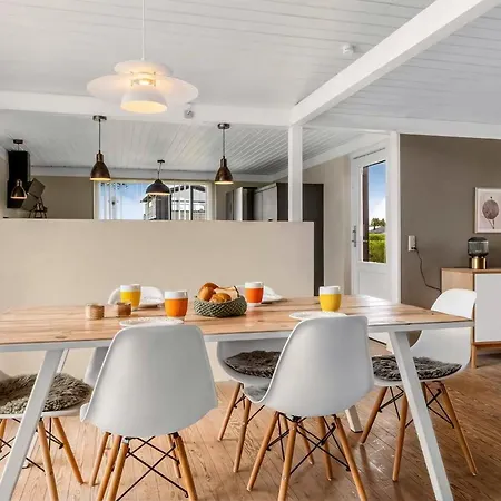Prázdninový dům Family-friendly Activity House By The Sea Frederikshavn