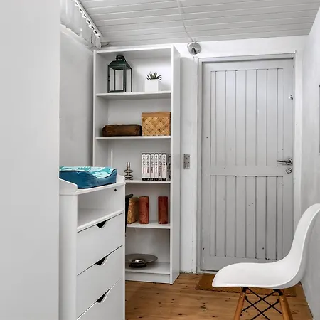 Family-friendly Activity House By The Sea